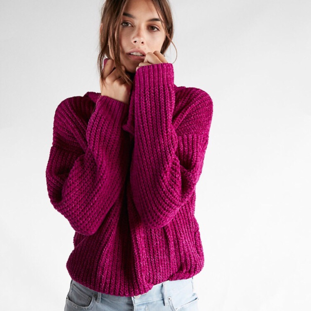 💕 Express Cozy Chenille Cowl Neck Sweater 💕